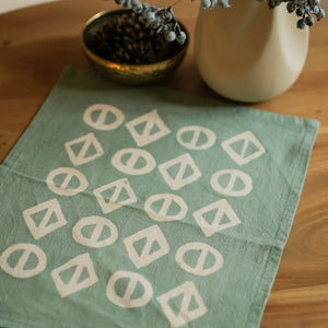 Thrigona Place Mats - 18" x 14" - Washed Linen on Teal Blue